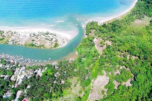 Extraordinary White Sand Beach Peninsula Estate