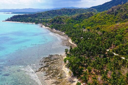 Sunrise Seafront Estate for Tropical Lifestyle